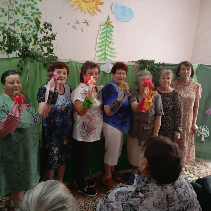 Пункт здоровья Ульяновское региональное отделение | РКК п. Октябрьский Радищевского района создал кукольный театр